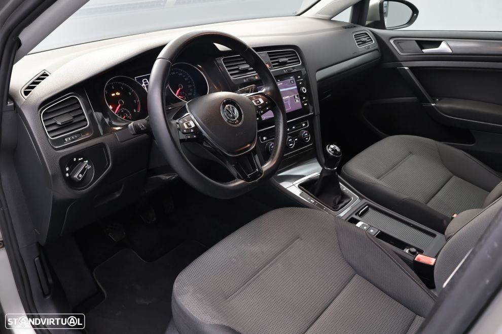 VW Golf 1.0 TSI Confortline - 22