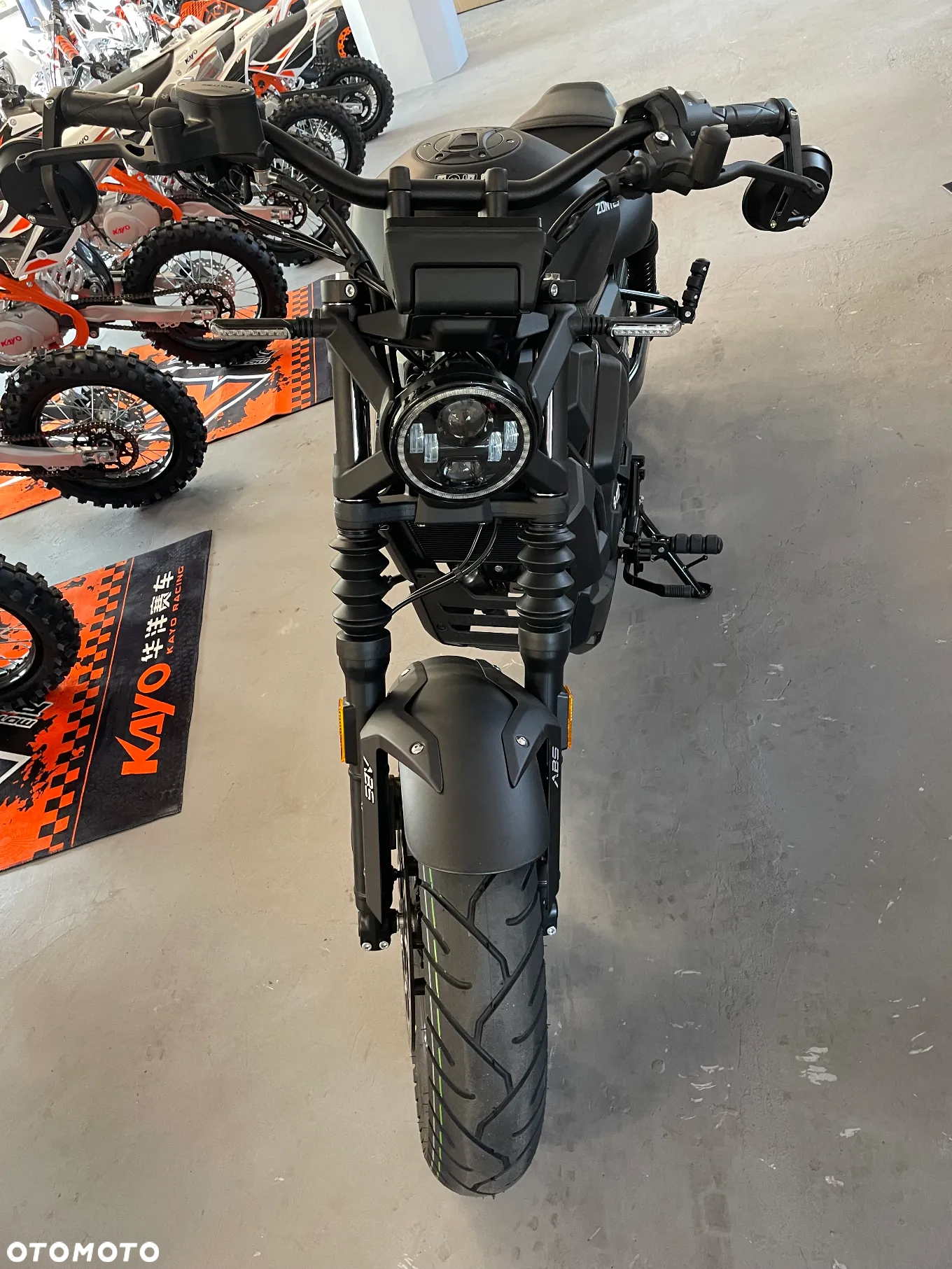 Zontes 125C - 18