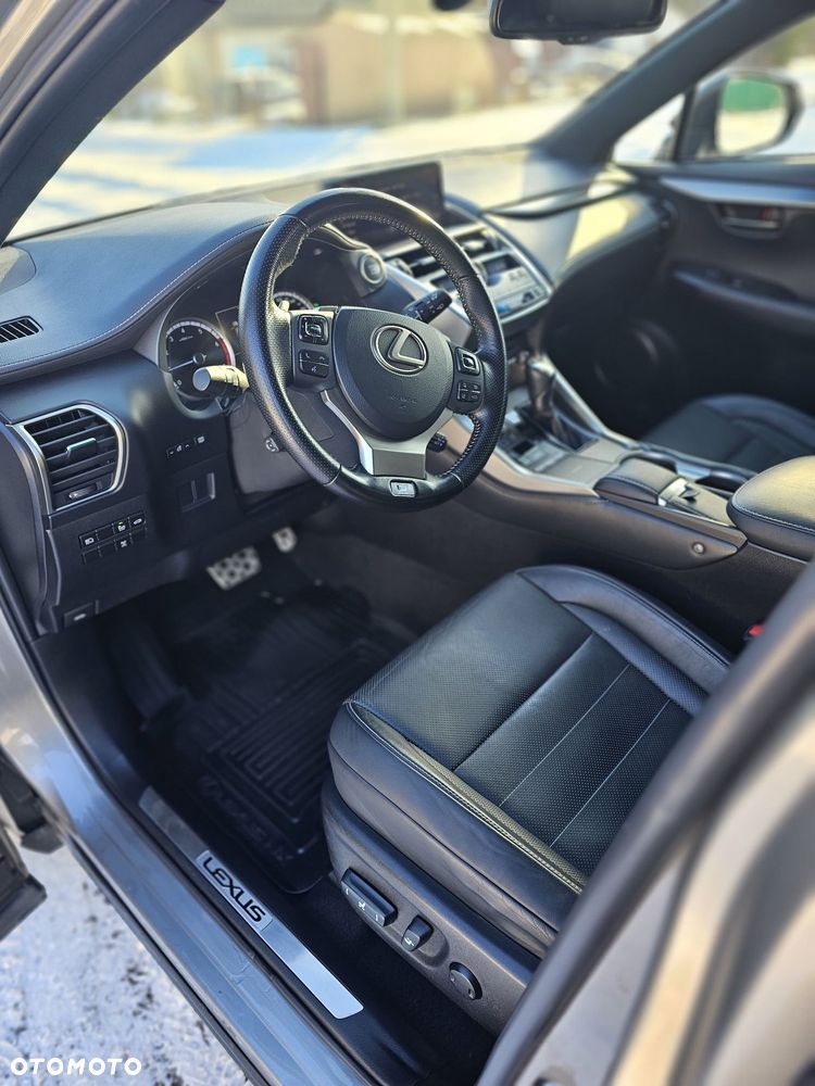 Lexus NX 300 F Sport AWD - 8