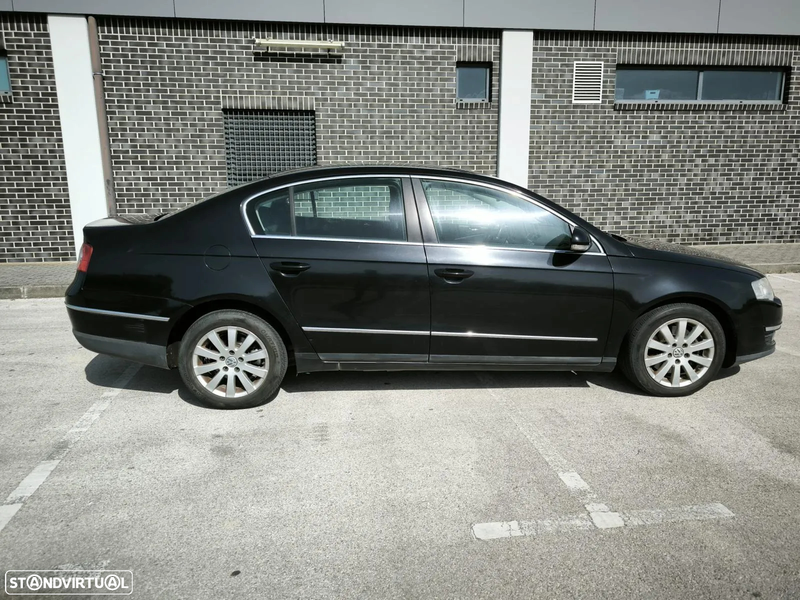 VW Passat 2.0 TDI Confortline - 4