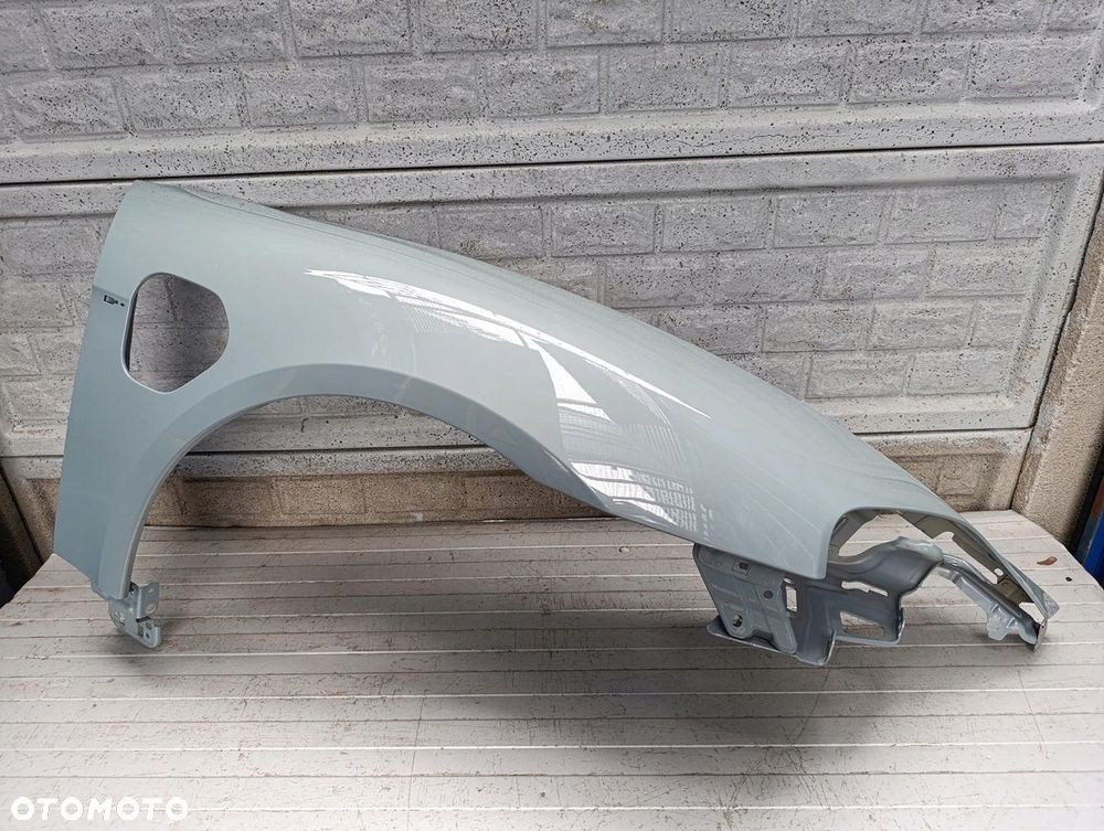 PORSCHE TAYCAN TURBO SPORT BŁOTNIK PRZEDNI PRAWY ORYGINAŁ