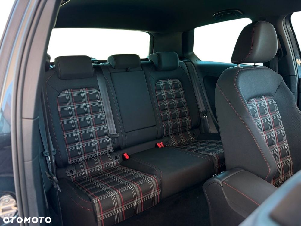Volkswagen Golf 2.0 TSI BMT GTI Performance - 24