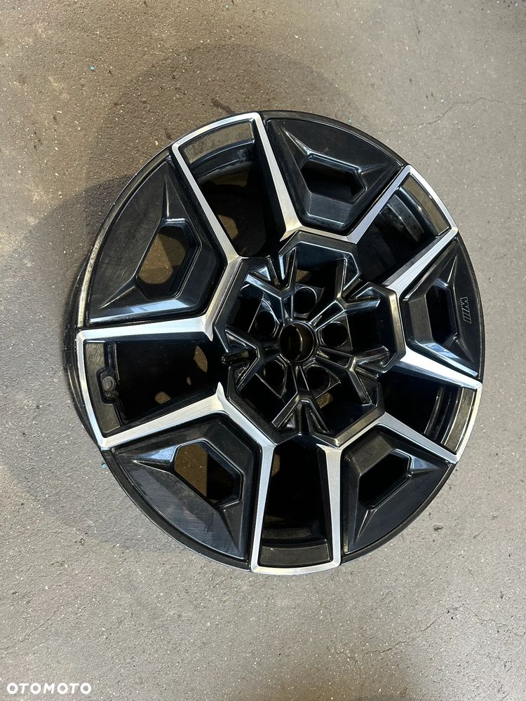 Felga BMW XM G09 10J x 22 ET 21 1543987 1szt. 5x120 - 2
