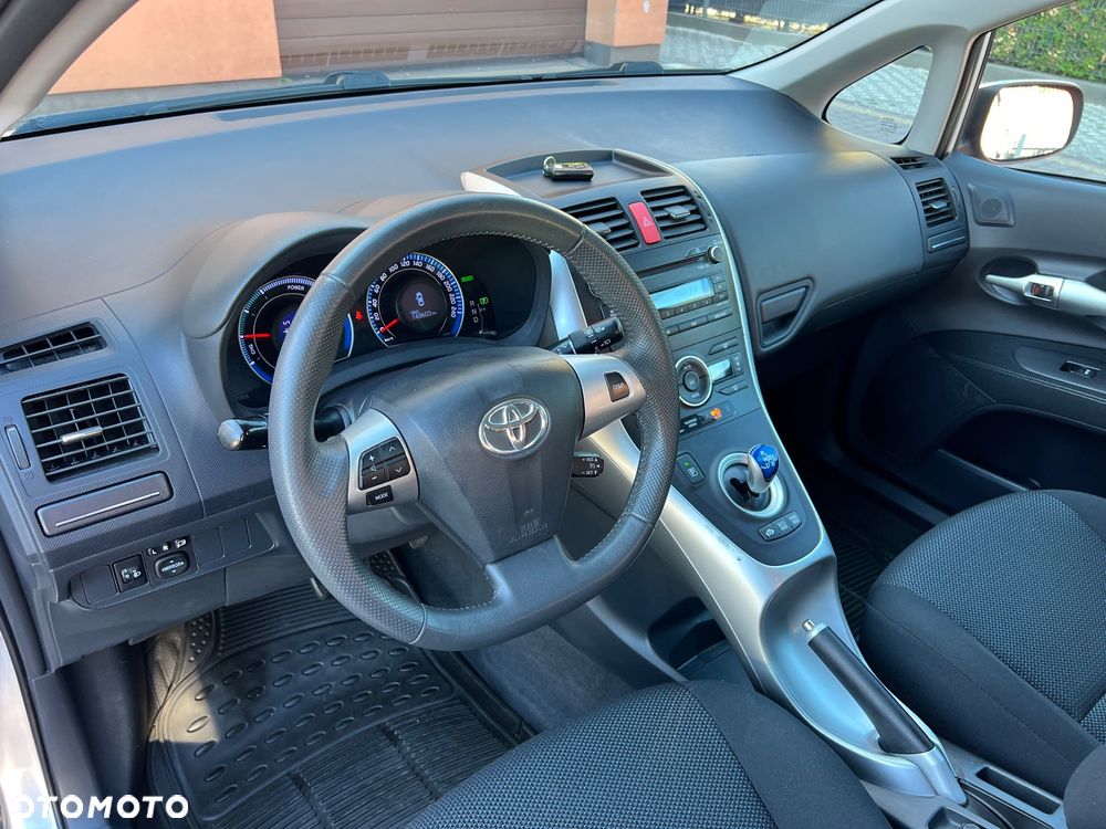 Toyota Auris 1.8 HSD Luna - 23