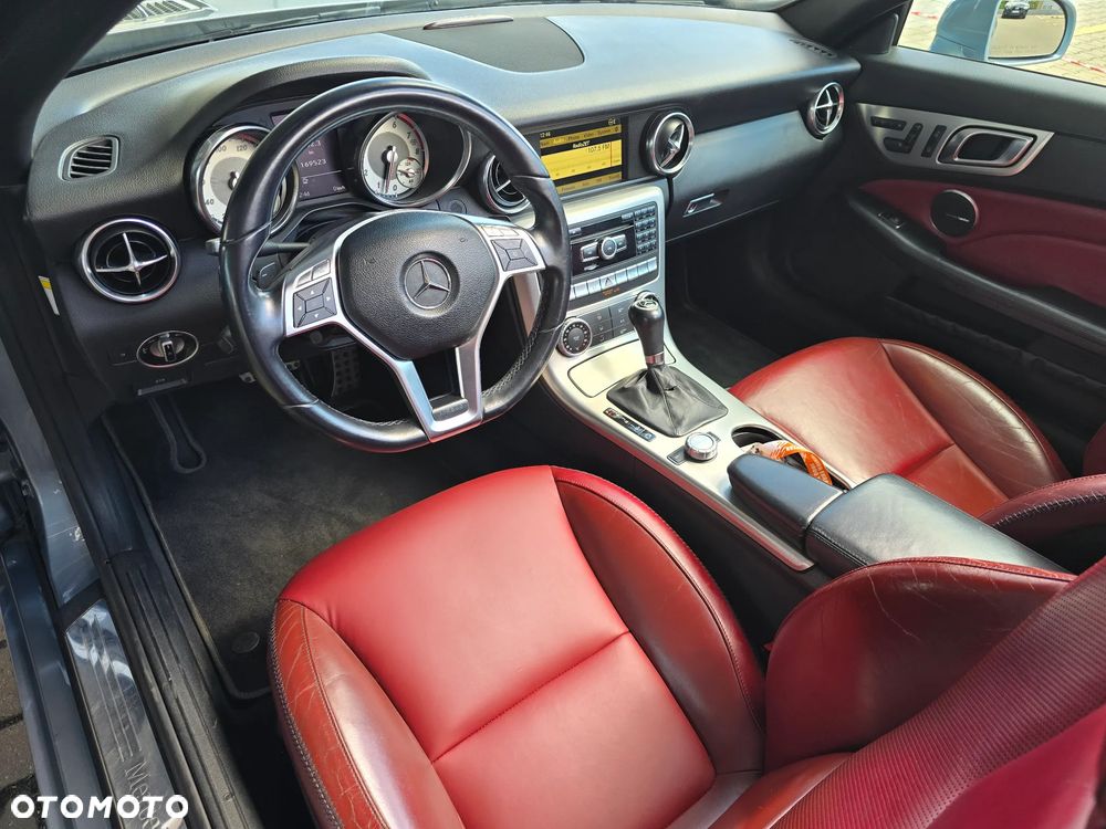 Mercedes-Benz SLK 350 BlueEFFICIENCY 7G-TRONIC Edition 1 - 12