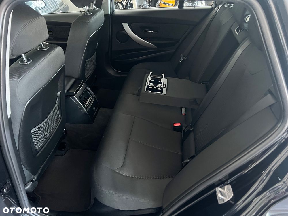 BMW Seria 3 316d Edition Luxury Line Purity - 18