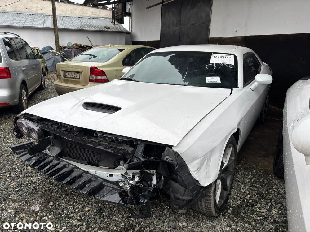 Dodge Challenger - 3