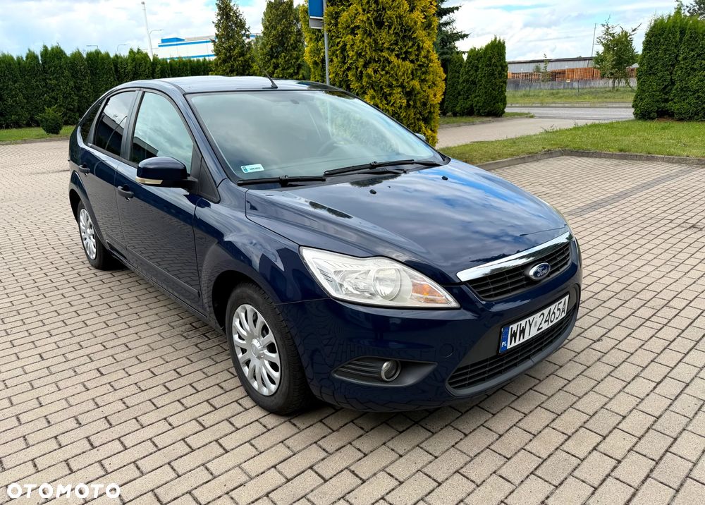 Ford Focus 1.4 Ambiente - 2