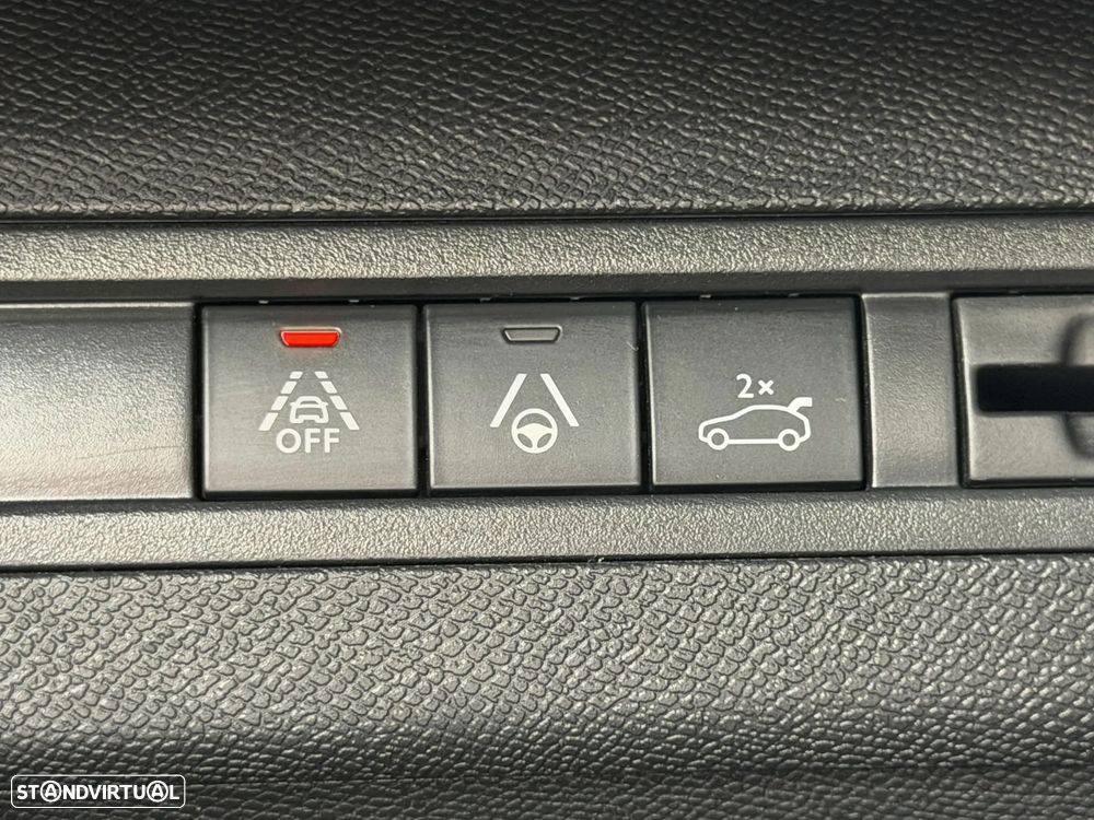 Peugeot 5008 2.0 BlueHDi GT EAT8 - 29