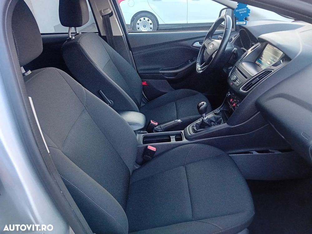 Ford Focus 1.0 EcoBoost Start Stop Titanium - 6