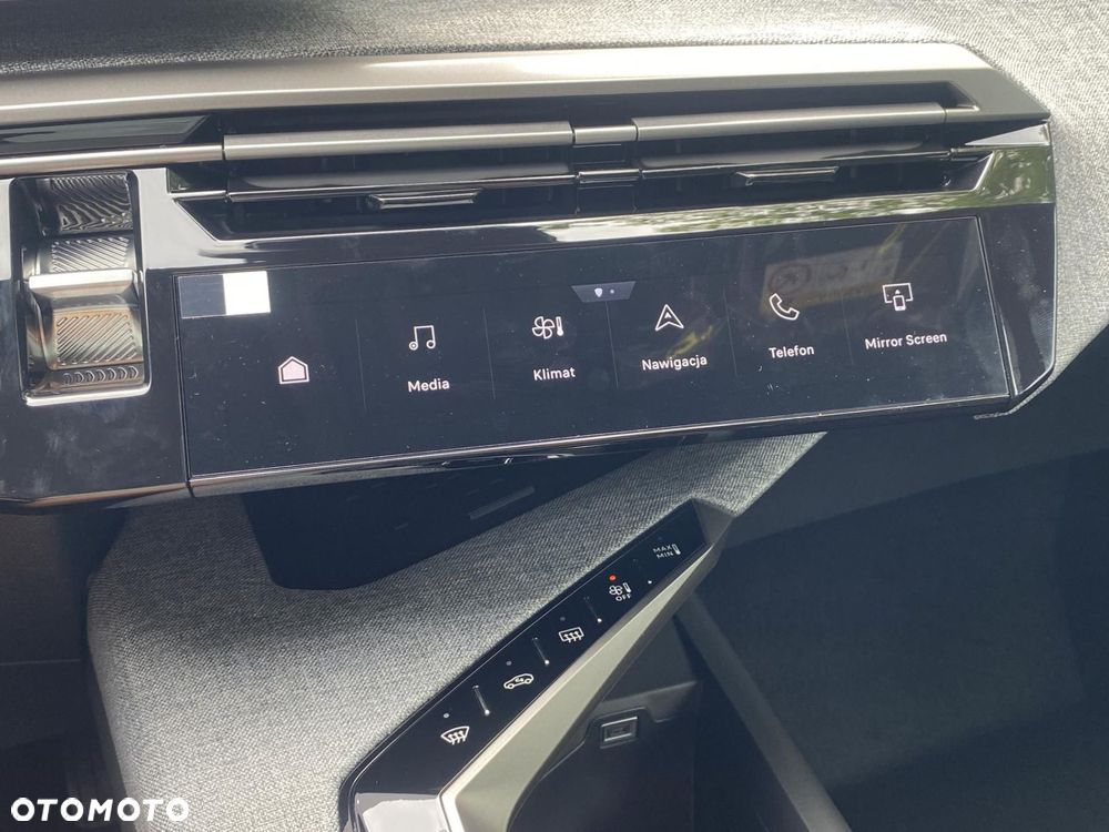 Peugeot 5008 1.2 PureTech mHEV Allure S&S e-DCS6 - 23