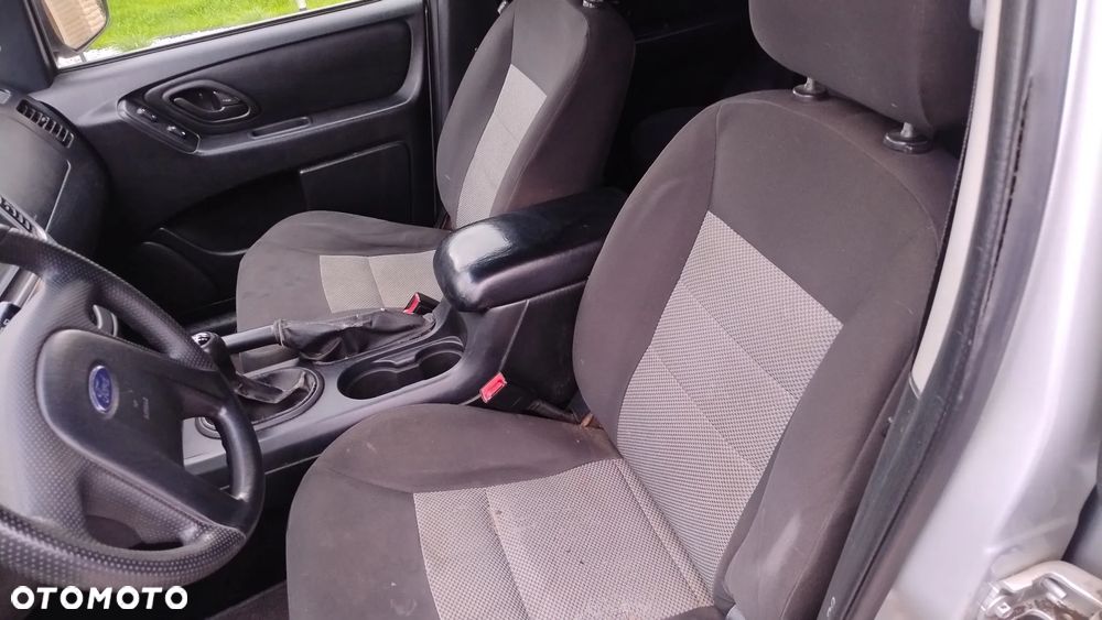 Ford Maverick Highclass - 15