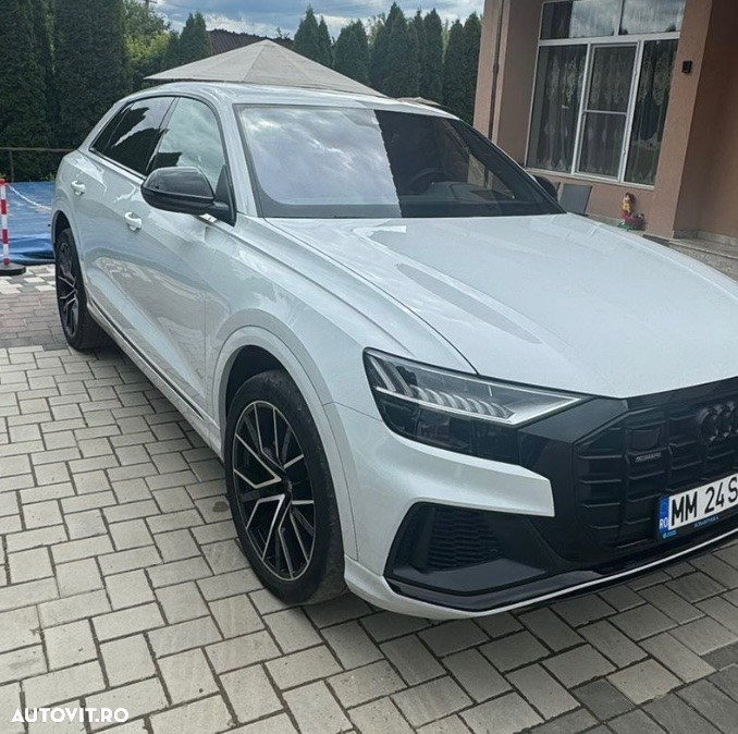 Audi Q8 3.0 55 TFSI e quattro Tiptronic - 9