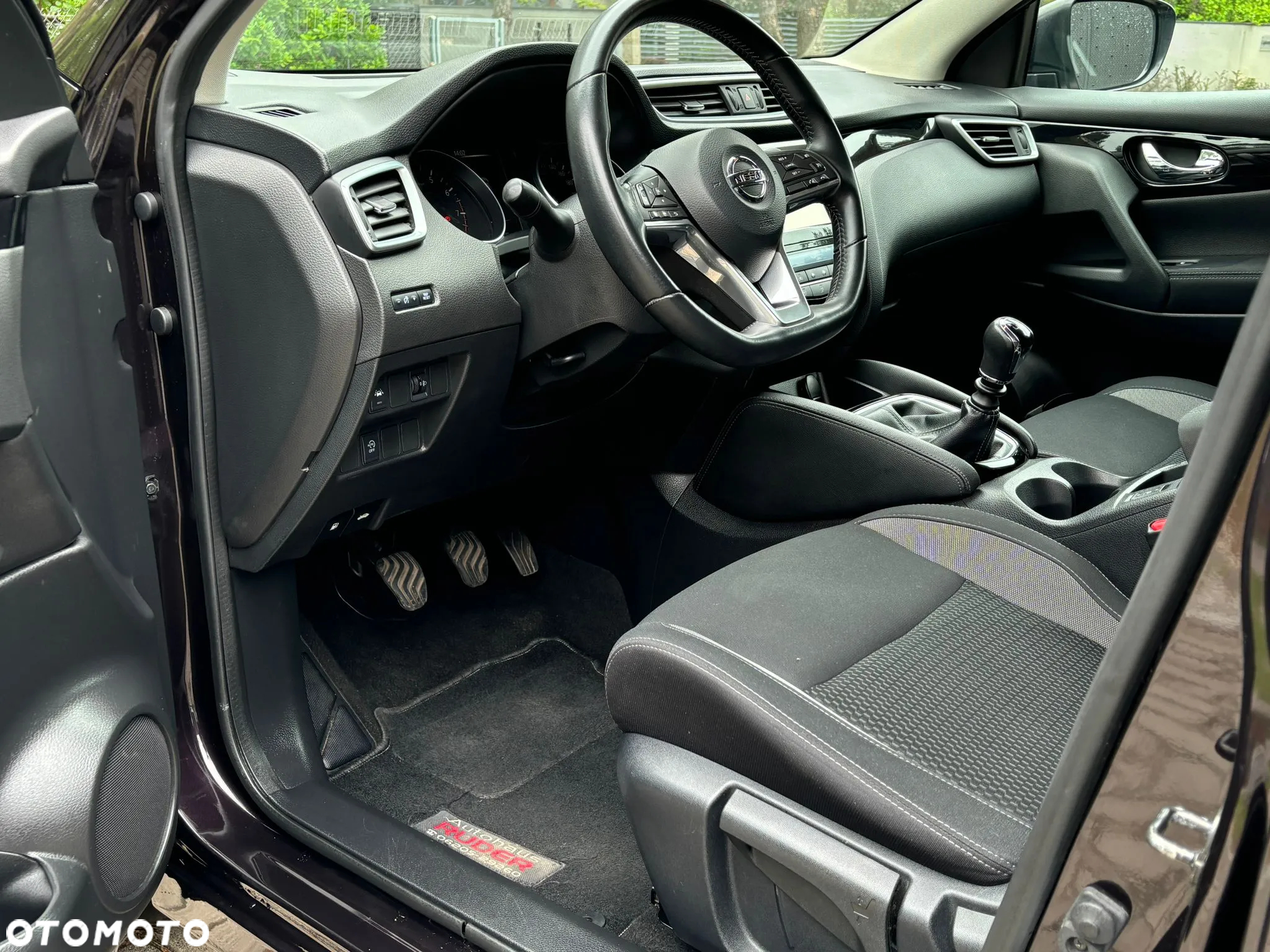 Nissan Qashqai 1.2 DIG-T Visia EU6 - 27