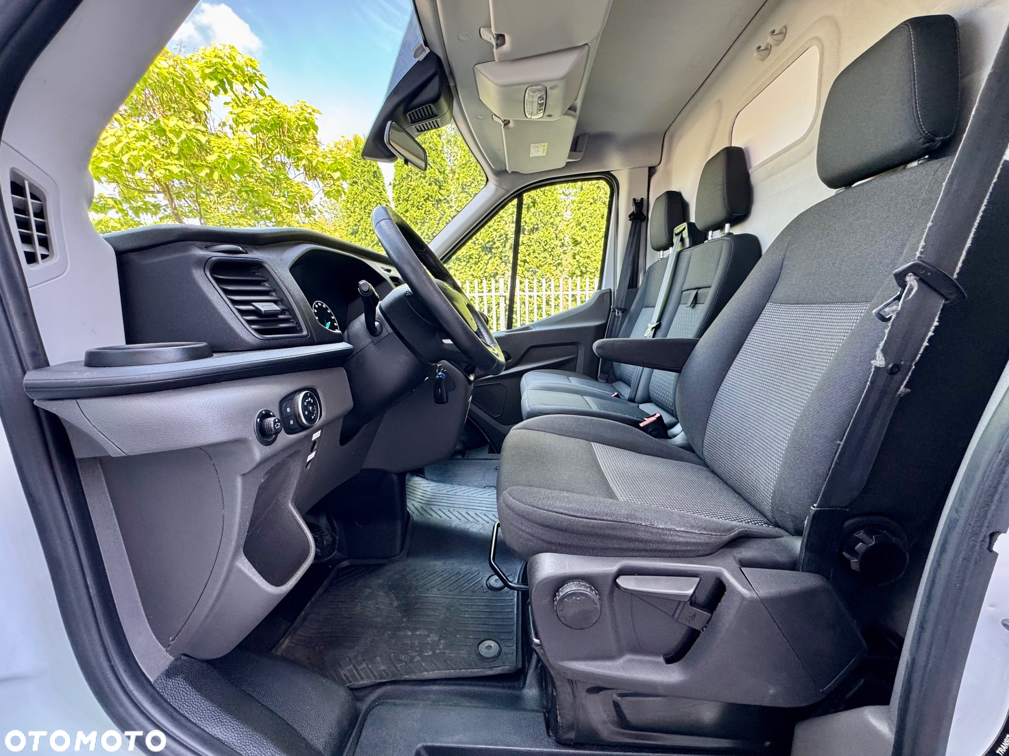 Ford TRANSIT AWD 4X4 podwójne drzwi / drzwi tylne 180 Faktura VAT 23% Kamera Monitor 170KM klimatyzacja podgrzewane siedzenia czujniki 3 osobowy faktura VAT23% serwis zadbany BOGATA OPCJA L2H2 wysoki napęd na cztery koła - 23