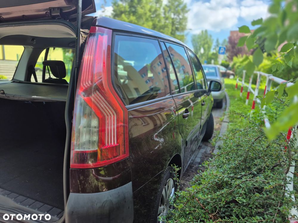 Citroën C4 Grand Picasso 1.8 16V Style - 7