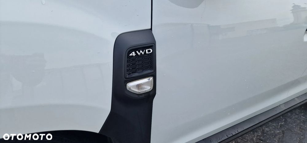 Dacia Duster Blue dCi 115 4WD Comfort - 19