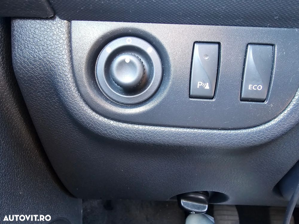 Dacia Logan TCe 90 (S&S) Stepway - 12