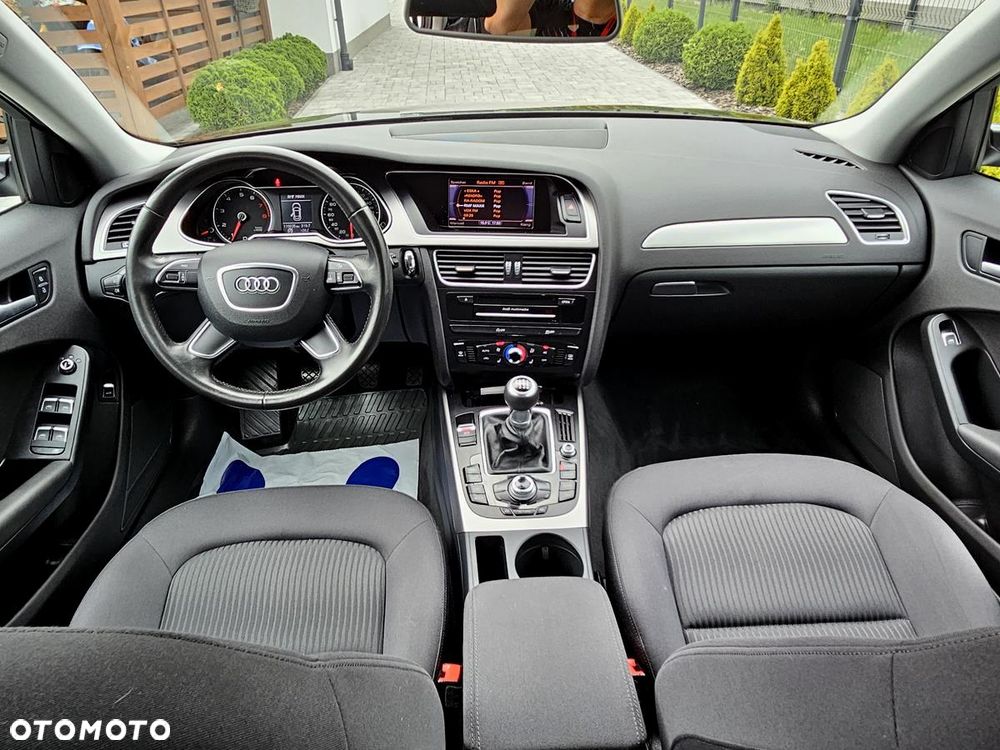 Audi A4 Limousine 1.8 TFSI Ambiente - 19