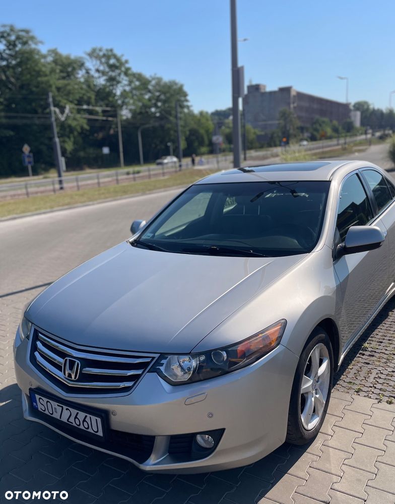 Honda Accord 2.0 Executive - 1