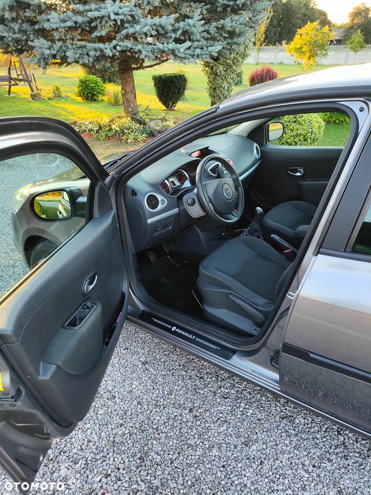 Renault Clio 1.2 TCE Alize - 9