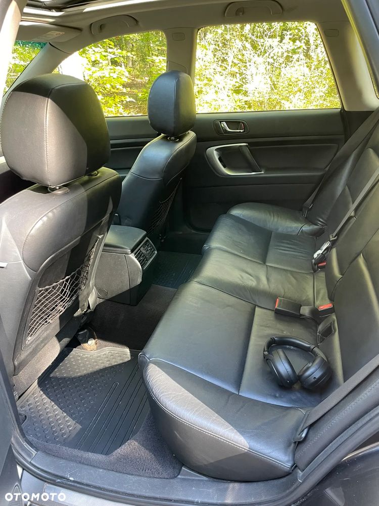 Subaru Outback 3.0 R GX - 11