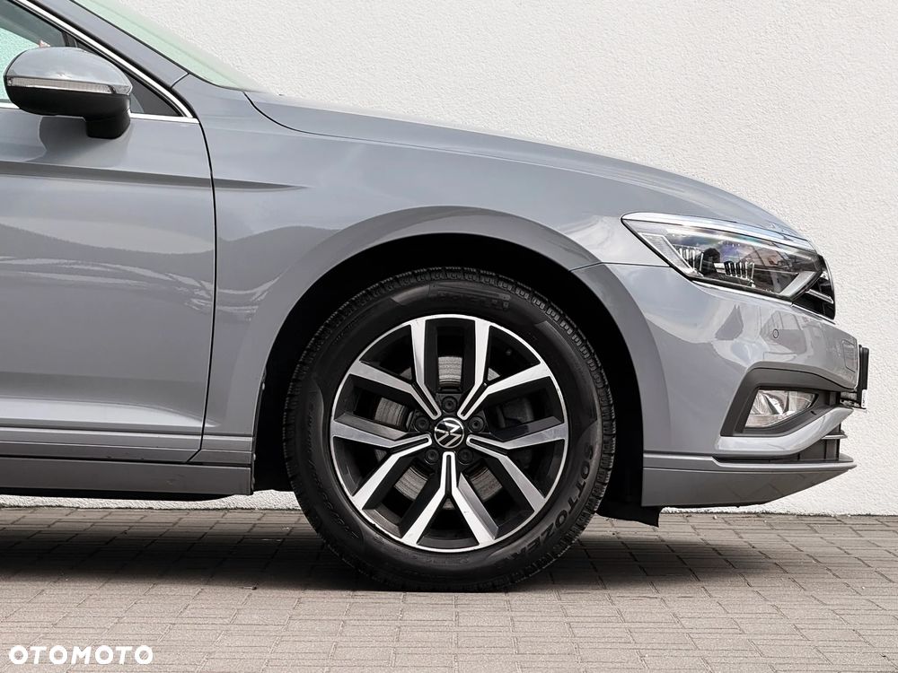 Volkswagen Passat 1.5 TSI OPF DSG Business - 4