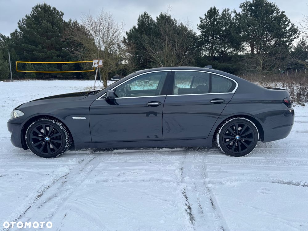 BMW Seria 5 525d xDrive Modern Line - 24