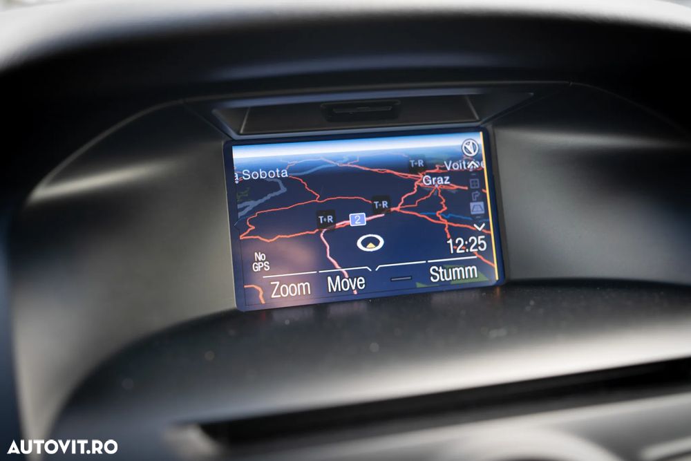 Ford Focus 1.6 TDCI DPF Champions Edition - 15