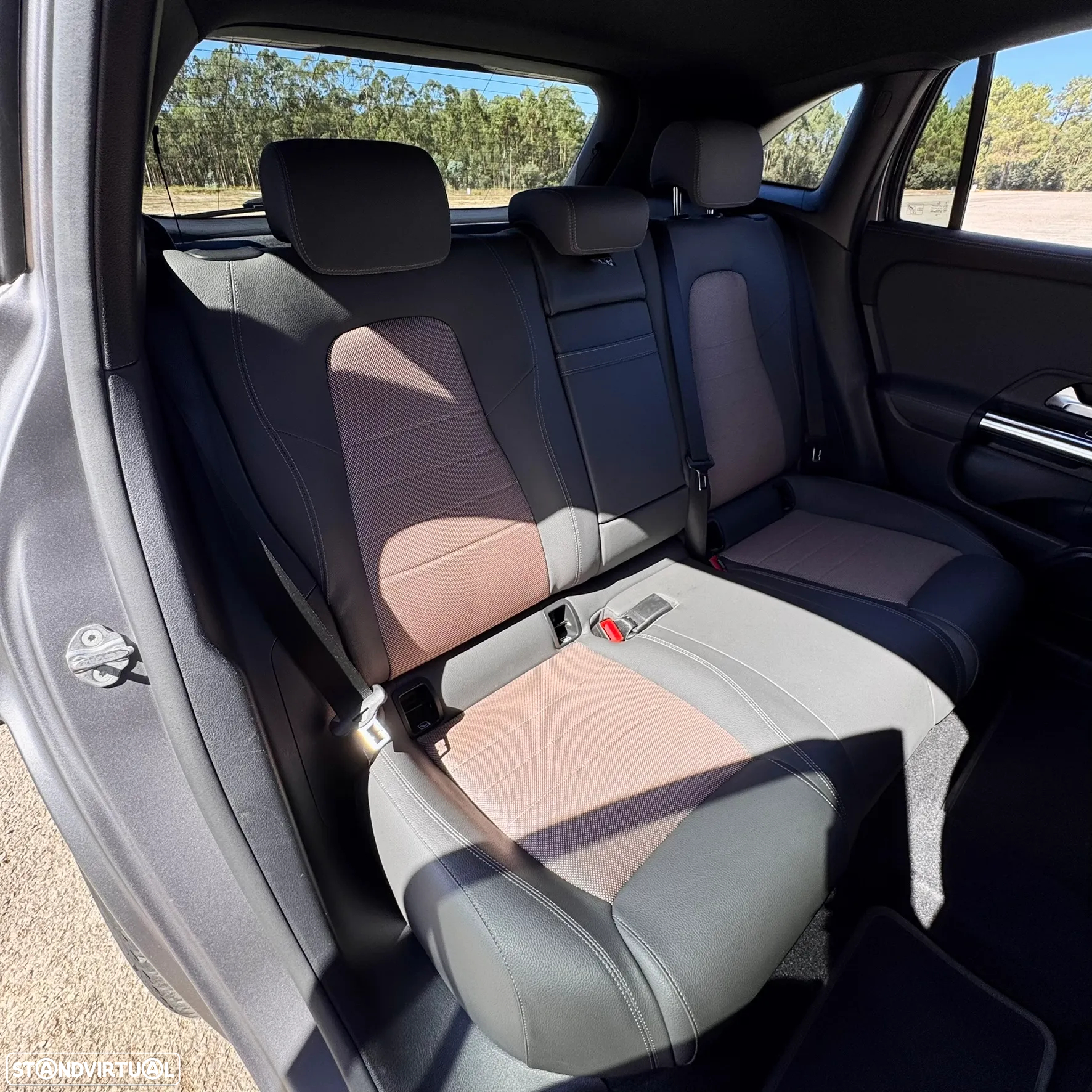 Mercedes-Benz EQA 250+ Electric Art - 33