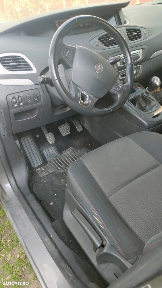 Renault Scenic - 4