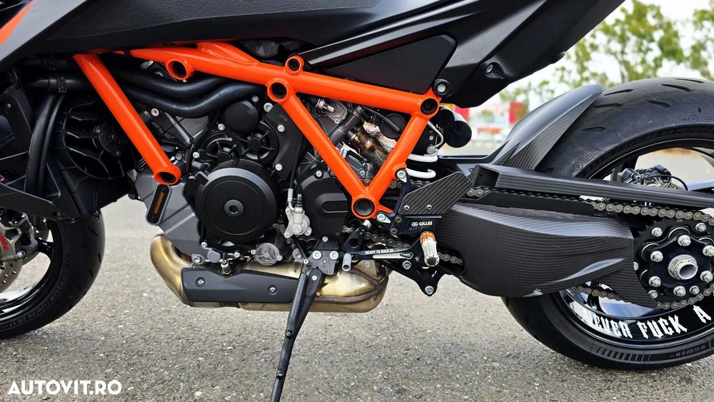 KTM 1390 Super Duke - 9