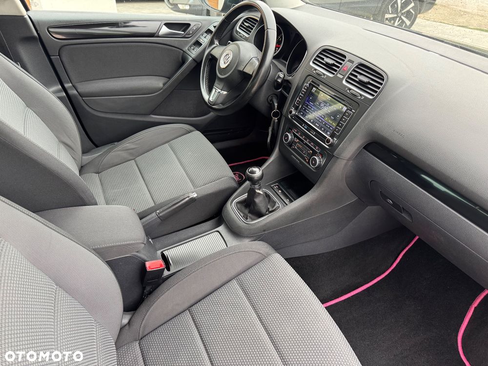 Volkswagen Golf - 11