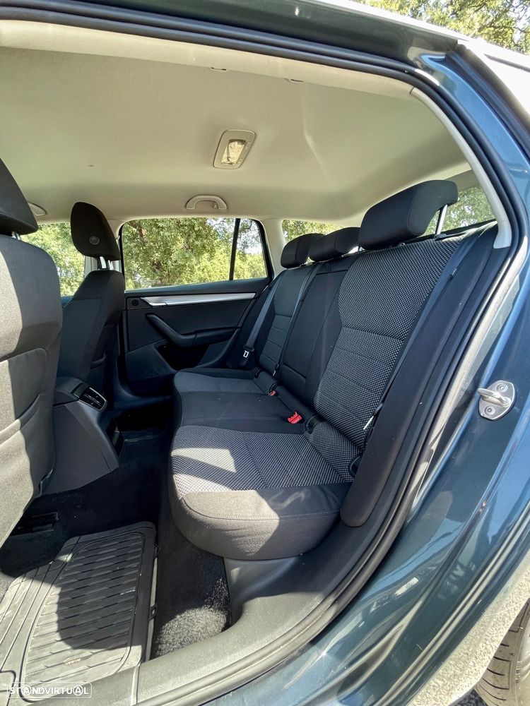 Skoda Octavia Break 1.6 TDi Ambition - 19