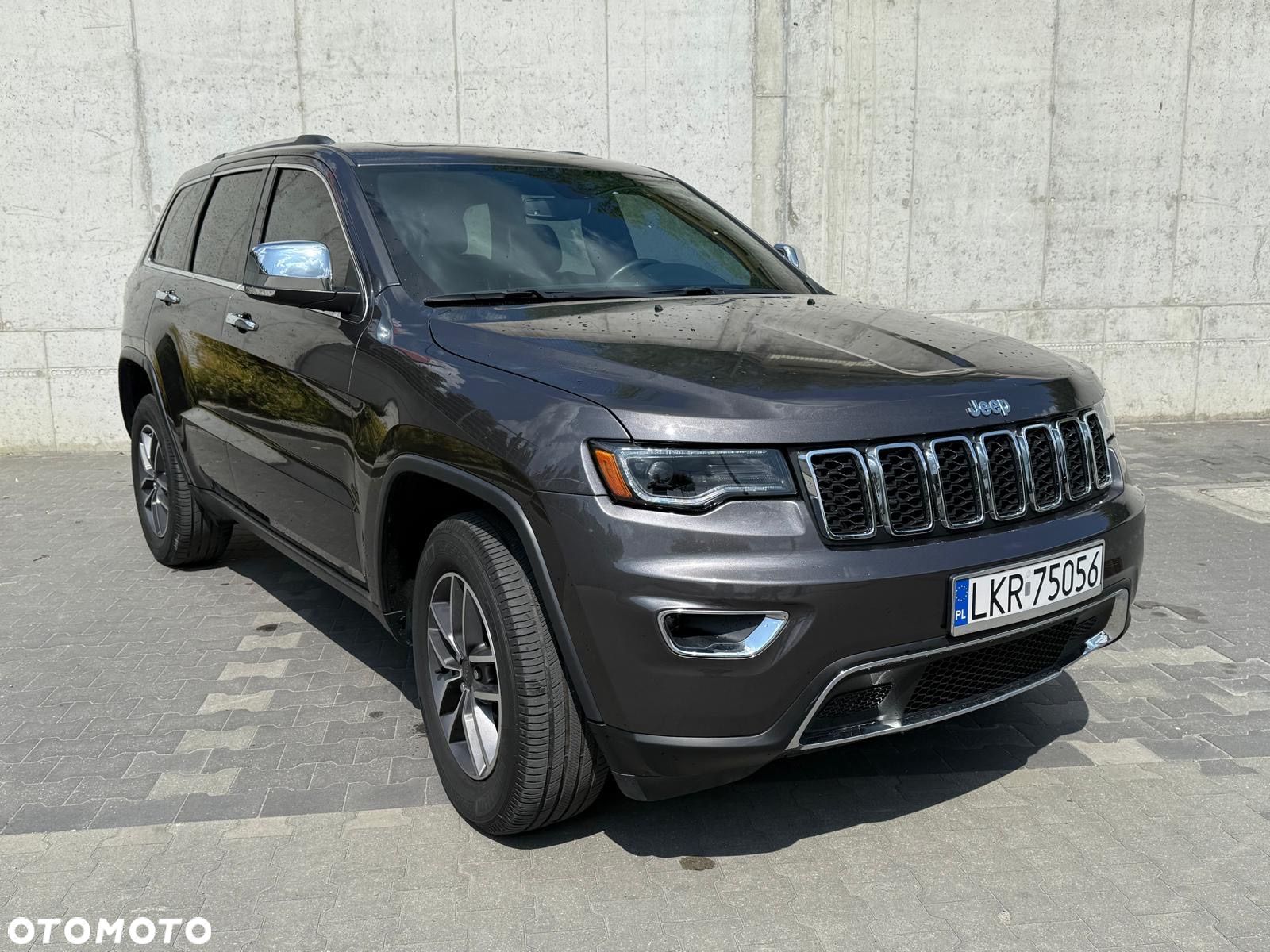 Jeep Grand Cherokee - 1
