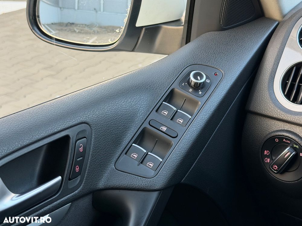 Volkswagen Tiguan 2.0 TDI 4Motion DSG BMT Sport & Style - 32