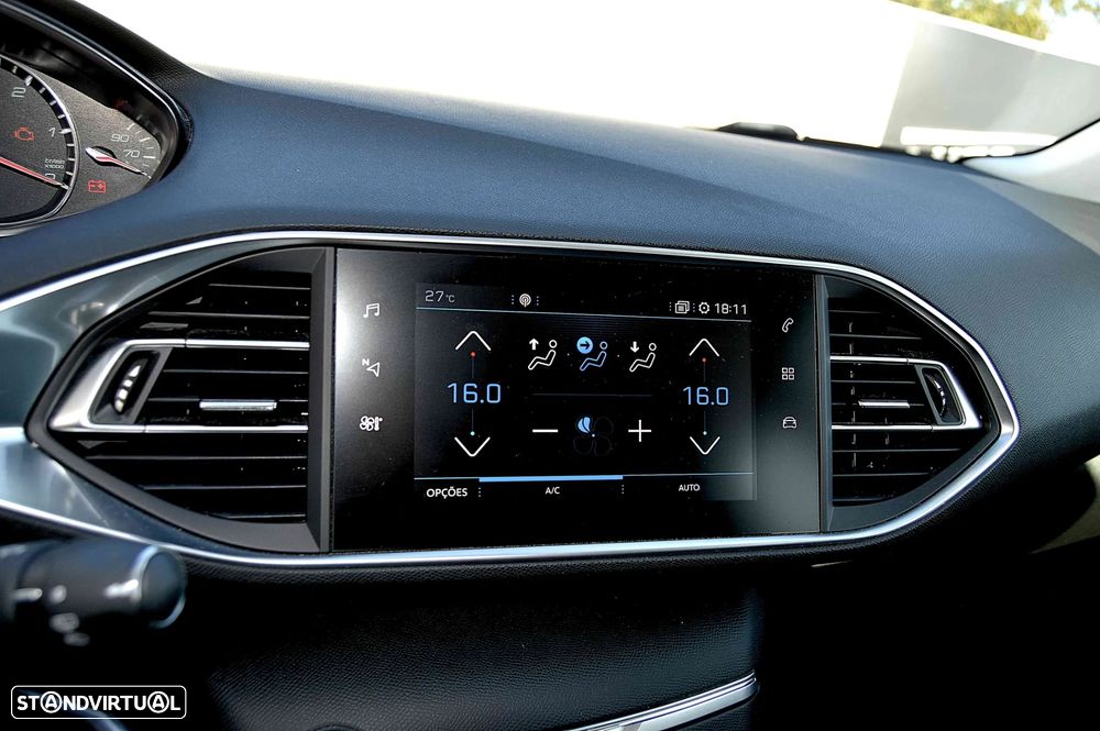 Peugeot 308 SW 1.5 BlueHDi Allure EAT8 - 19
