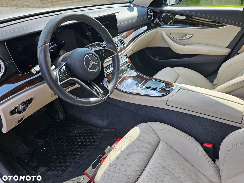 Mercedes-Benz Klasa E 200 d Exclusive - 10