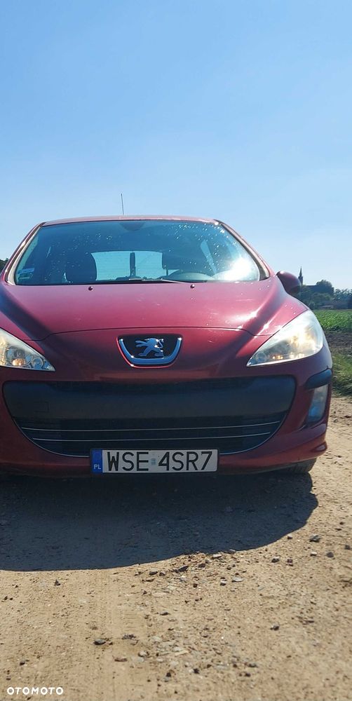 Peugeot 308 - 1