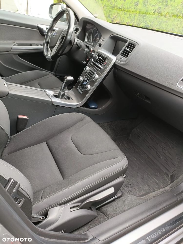 Volvo V60 D4 - 15