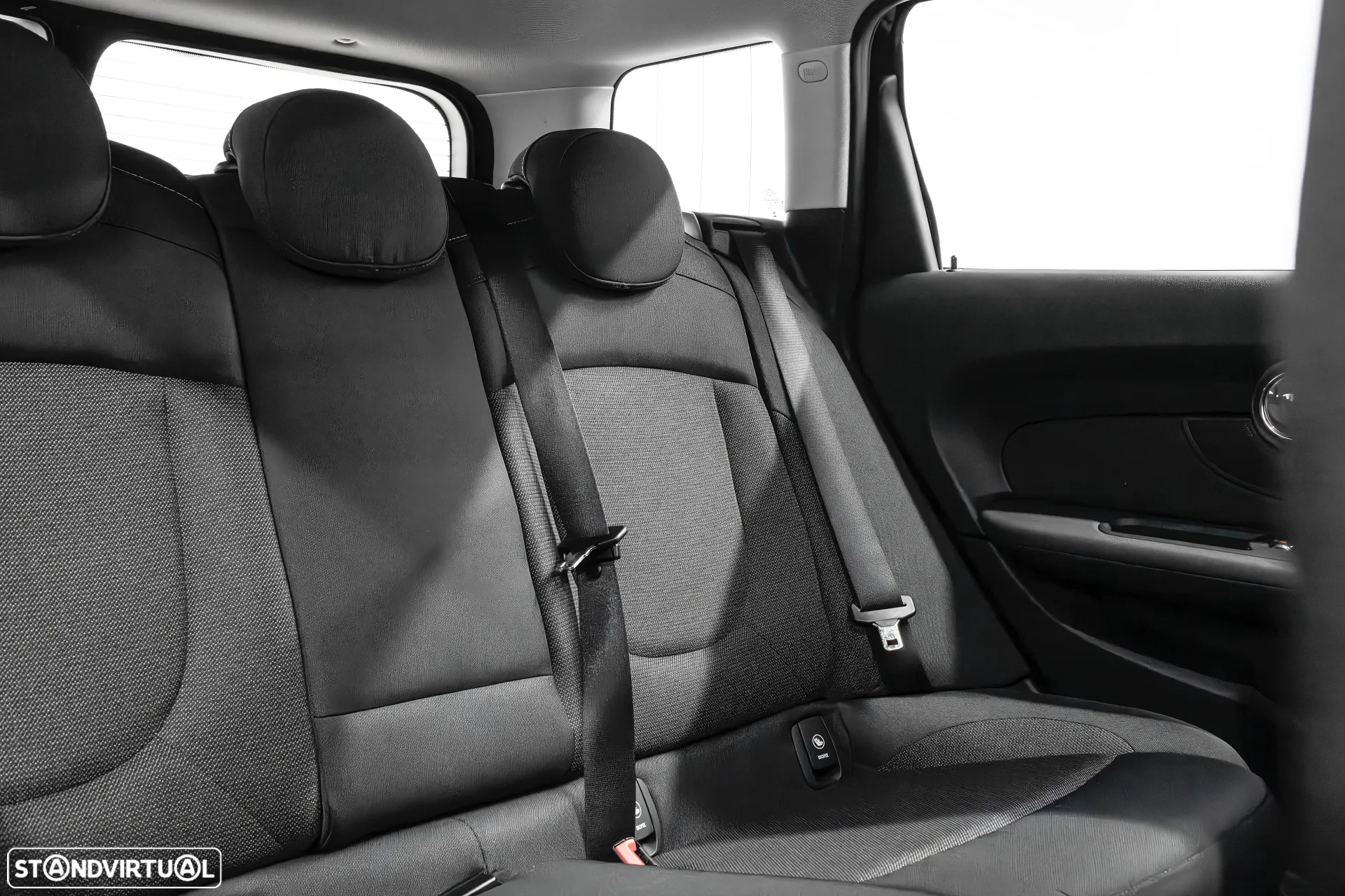 MINI Clubman One D Essential - 12