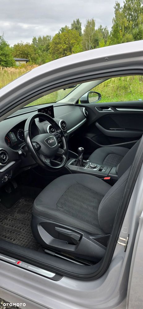 Audi A3 Sportback 2.0 TDI Ambiente - 5