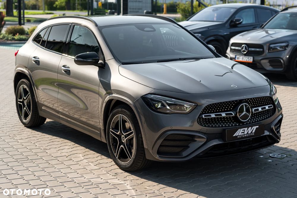 Mercedes-Benz GLA 200 AMG Line - 3