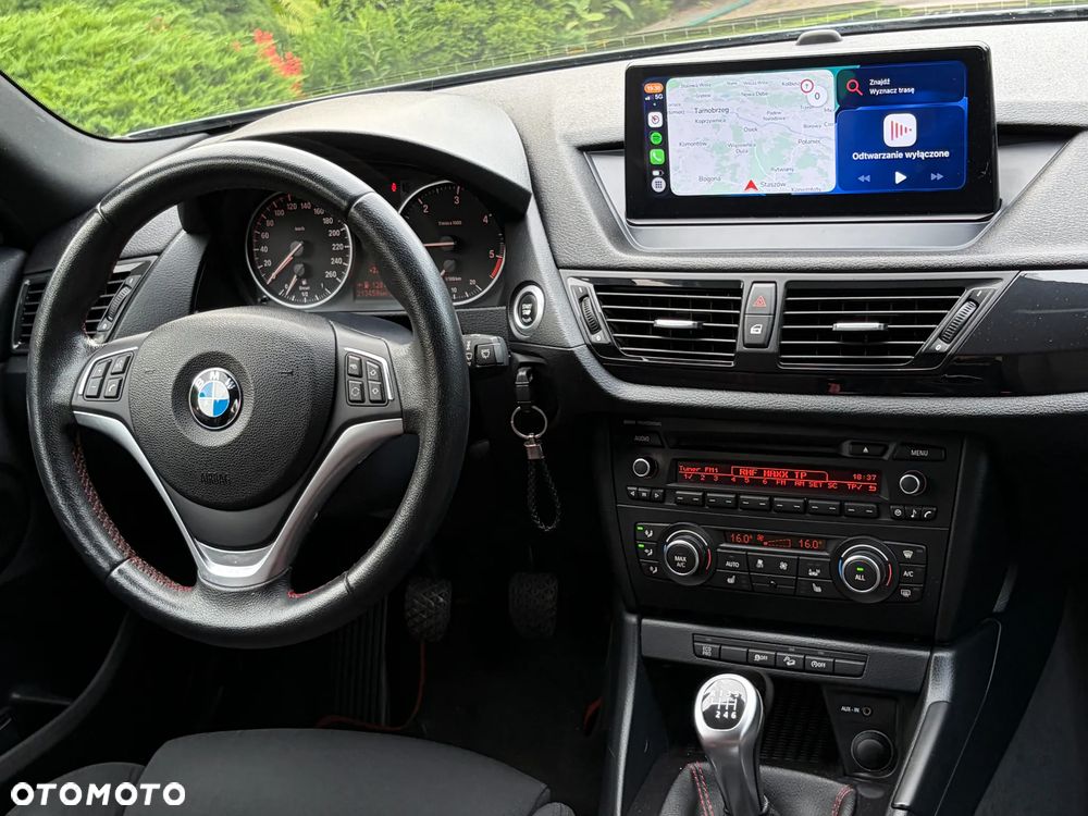 BMW X1 xDrive18d Sport Line - 29
