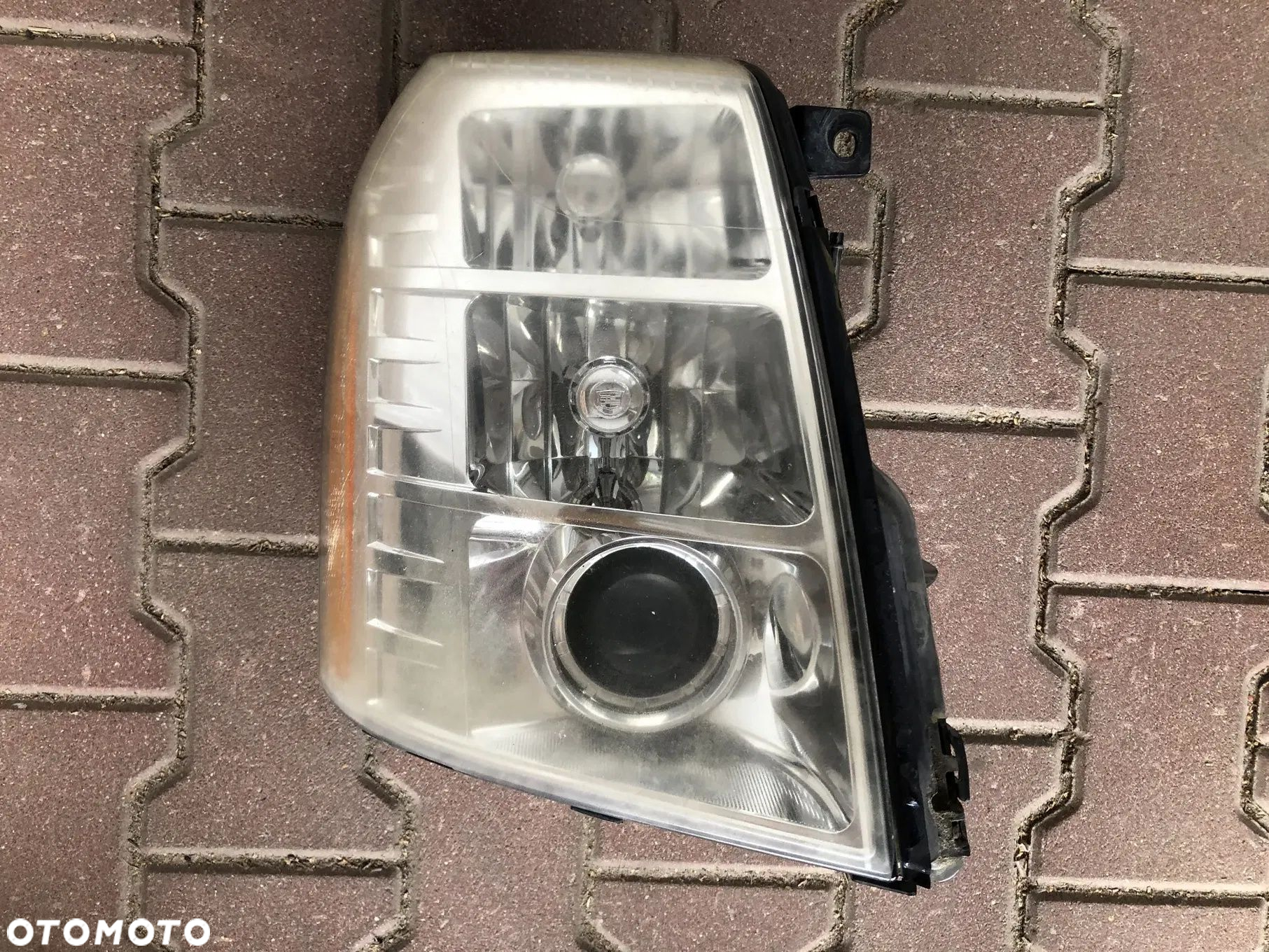 CADILLAC ESCALADE III 6,2 V8 REFLEKTOR PRAWY LAMPA XENON USA PRZETWORNICA - 5