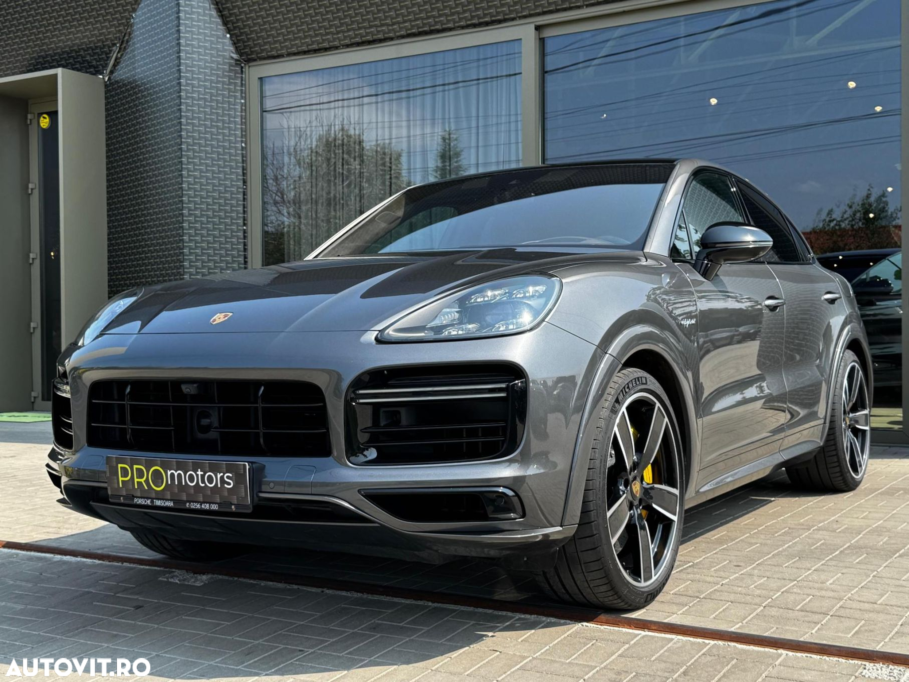 Porsche Cayenne - 9
