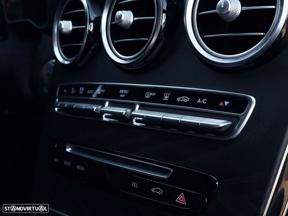 Mercedes-Benz C 350 e - 29