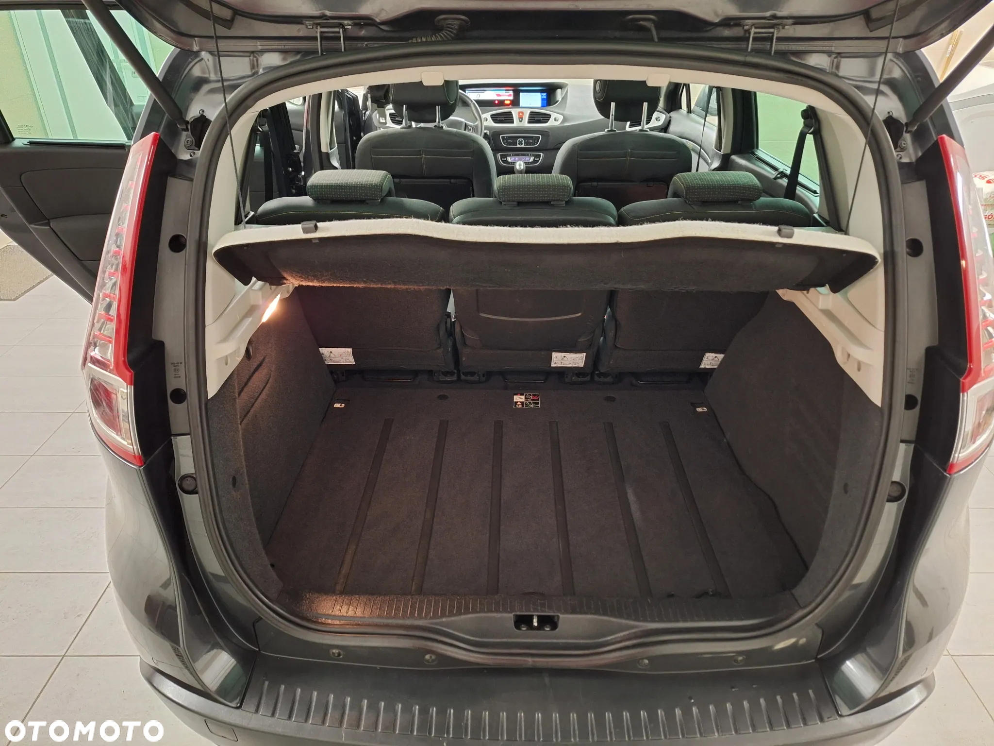 Renault Scenic 1.4 16V TCE TomTom Edition - 26