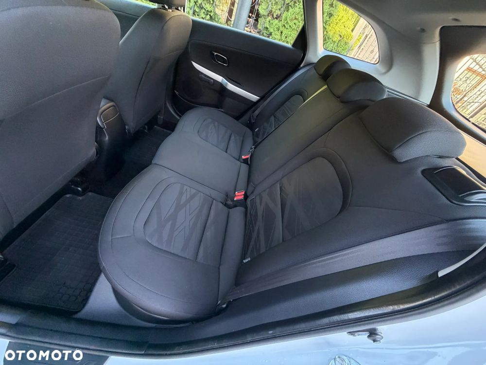 Kia Ceed 1.4 S - 29