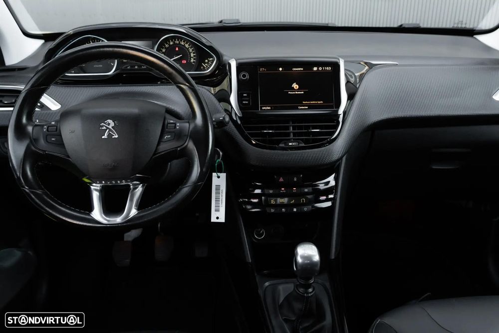 Peugeot 2008 1.2 PureTech Allure - 11
